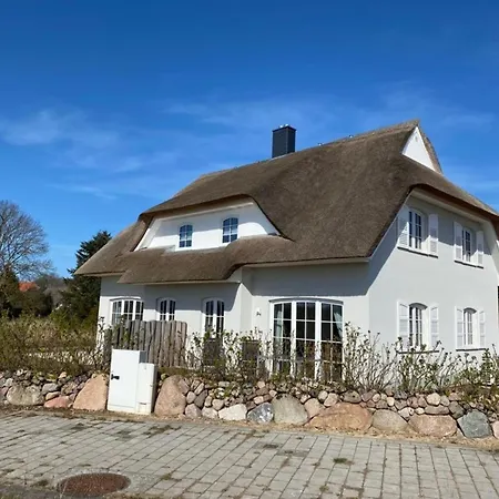 Zwisch Boltenhagen Und Poetenitz Ostseeurlaub Bis 6 Pers