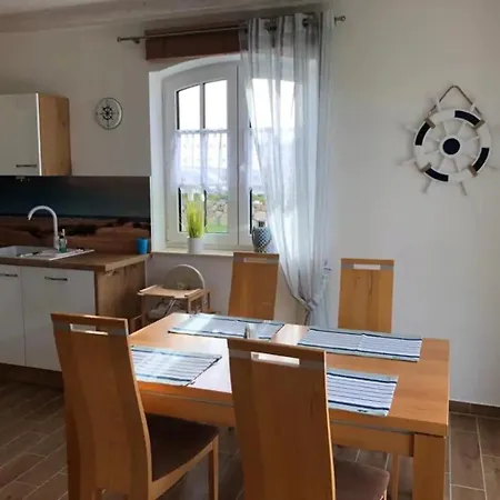 Zwisch Boltenhagen Und Poetenitz Ostseeurlaub Bis 6 Pers